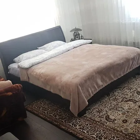Етаж Под Наем * Zmeitsa