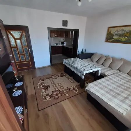 Етаж Под Наем Zmeitsa